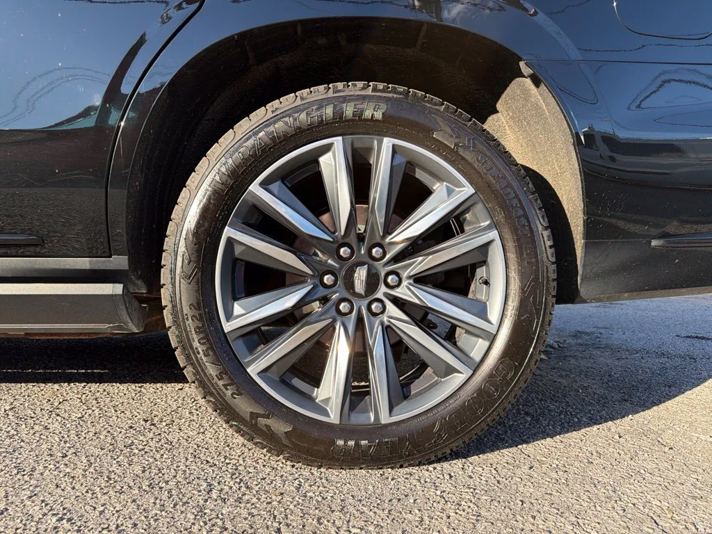 Used 2022 Black Cadillac Sport Platinum image 7