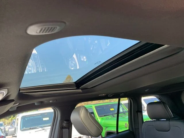 Used 2026 Black Jeep Altitude image 16