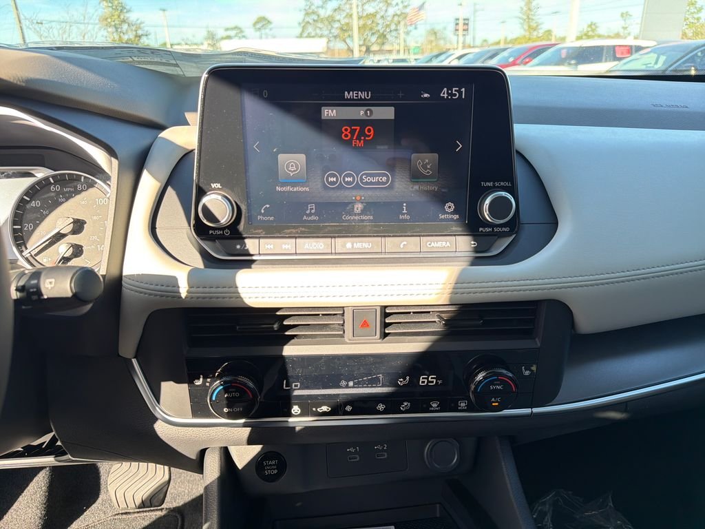 New 2026 Nissan Rogue Dark Armor 4D Sport Utility