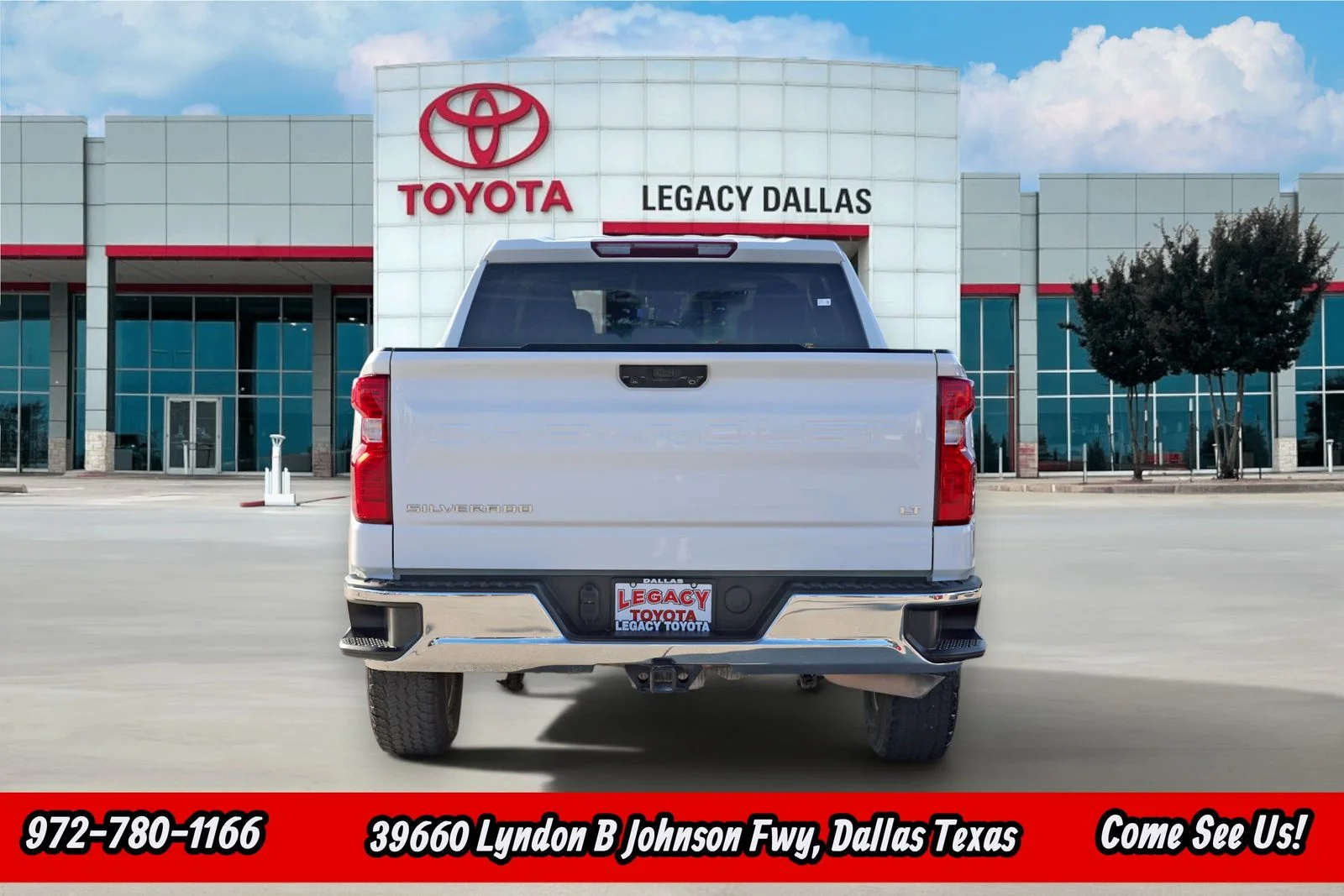 Used 2023 White Chevrolet LT image 8