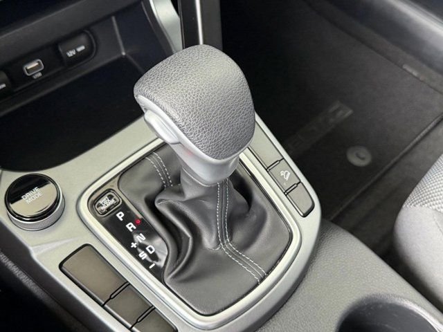 Used 2022 Gray Kia LX image 19