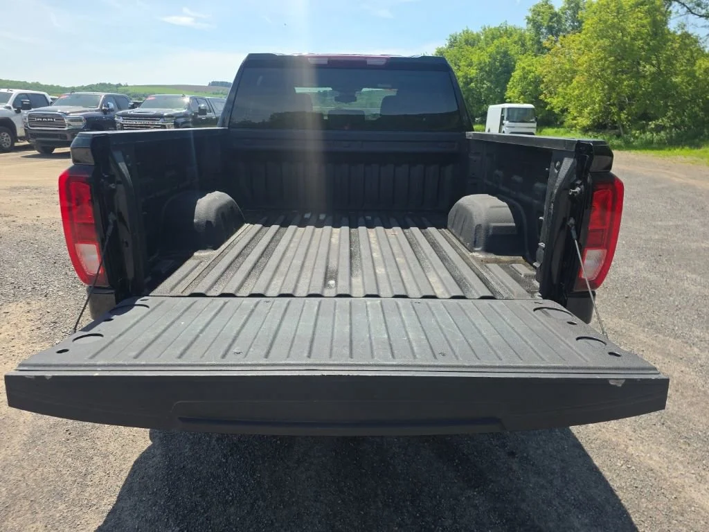 Used 2024 Onyx Black GMC Pro image 9