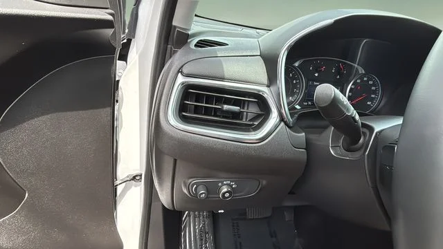 Used 2024 White Chevrolet LT image 21