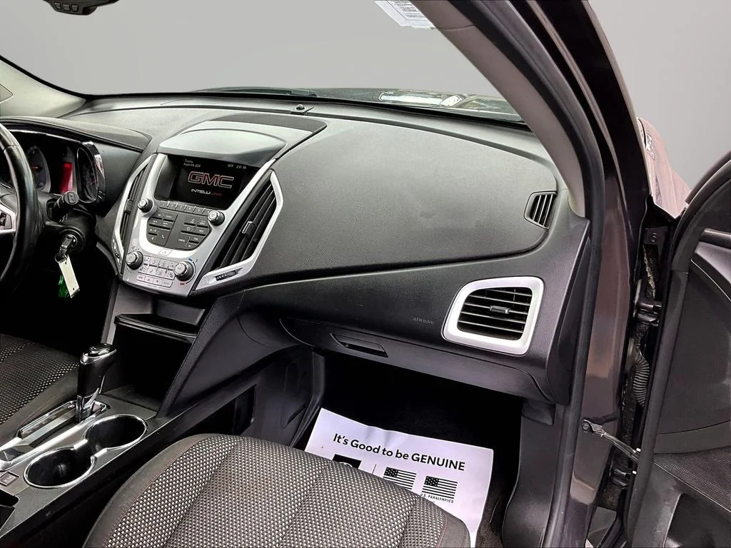 Used 2016 Silver GMC SLE-2 image 24