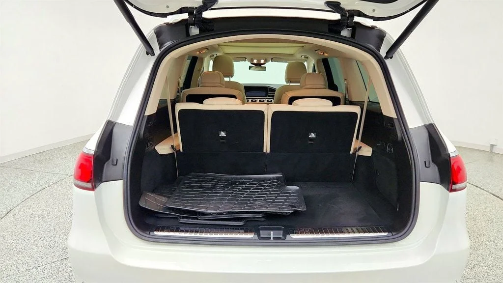 Used 2022 Polar White Mercedes-Benz GLS 450 4MATIC® SUV w/ Warmth & Comfort Pkg & Panorama Roof image 22