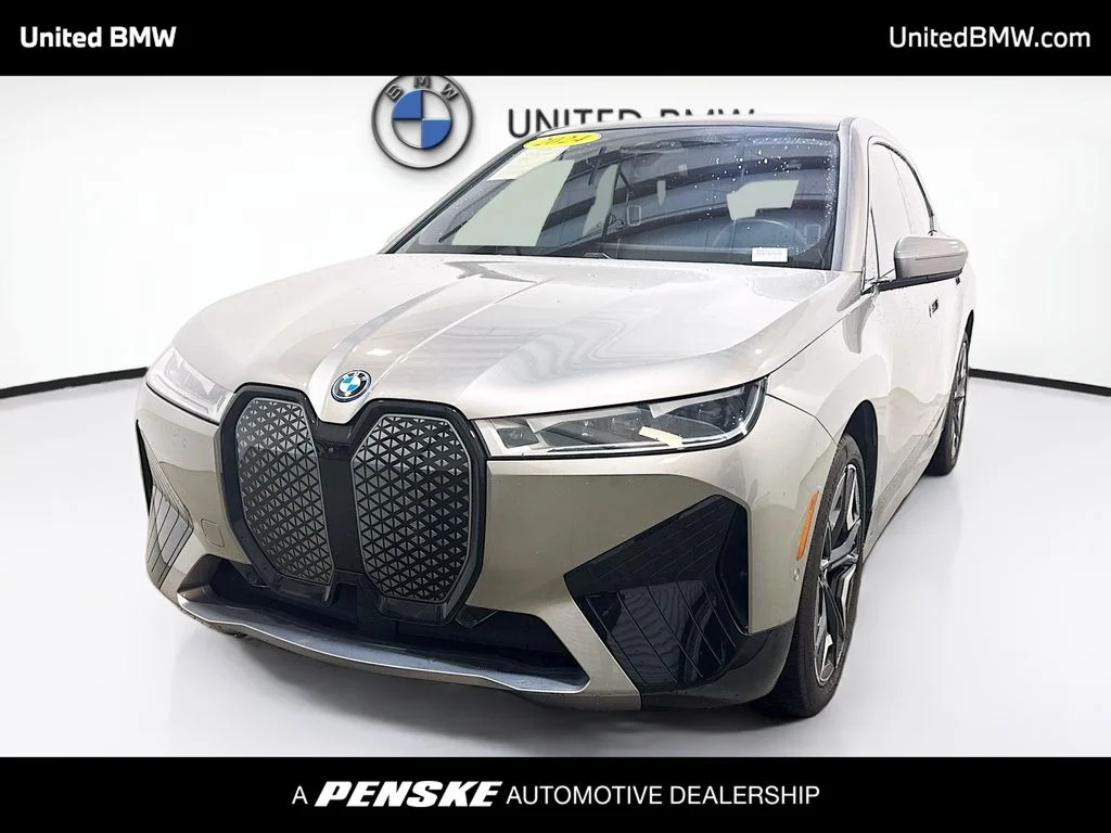 2024 BMW iX xDrive50's photo