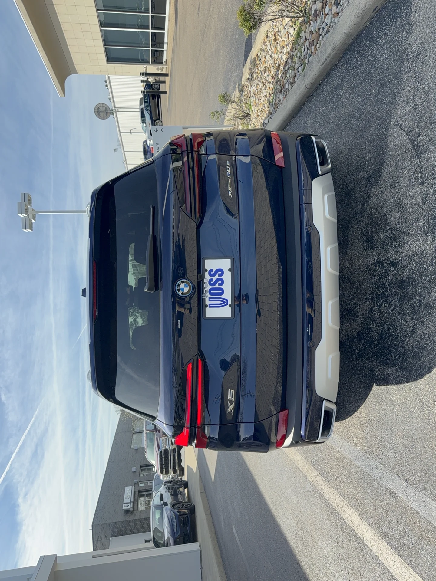 New 2026 Tanzanite Blue II Metallic BMW xDrive50e image 6