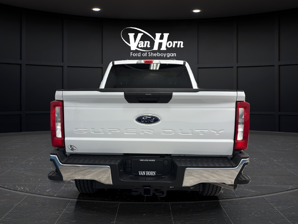 Used 2026 Oxford White Ford XLT image 6
