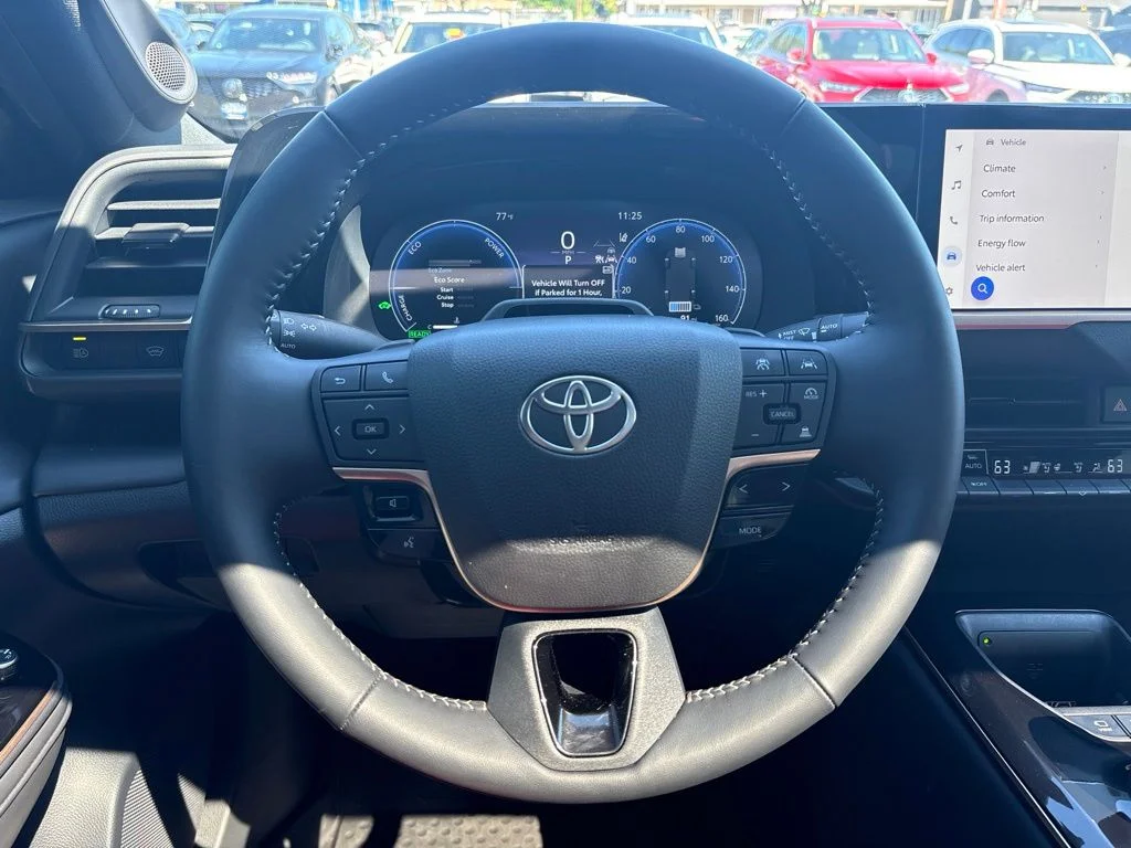 Used 2026  Toyota Platinum image 17