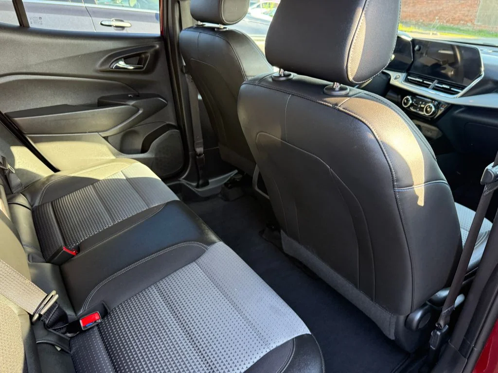 Used 2025 Red Chevrolet LT image 18