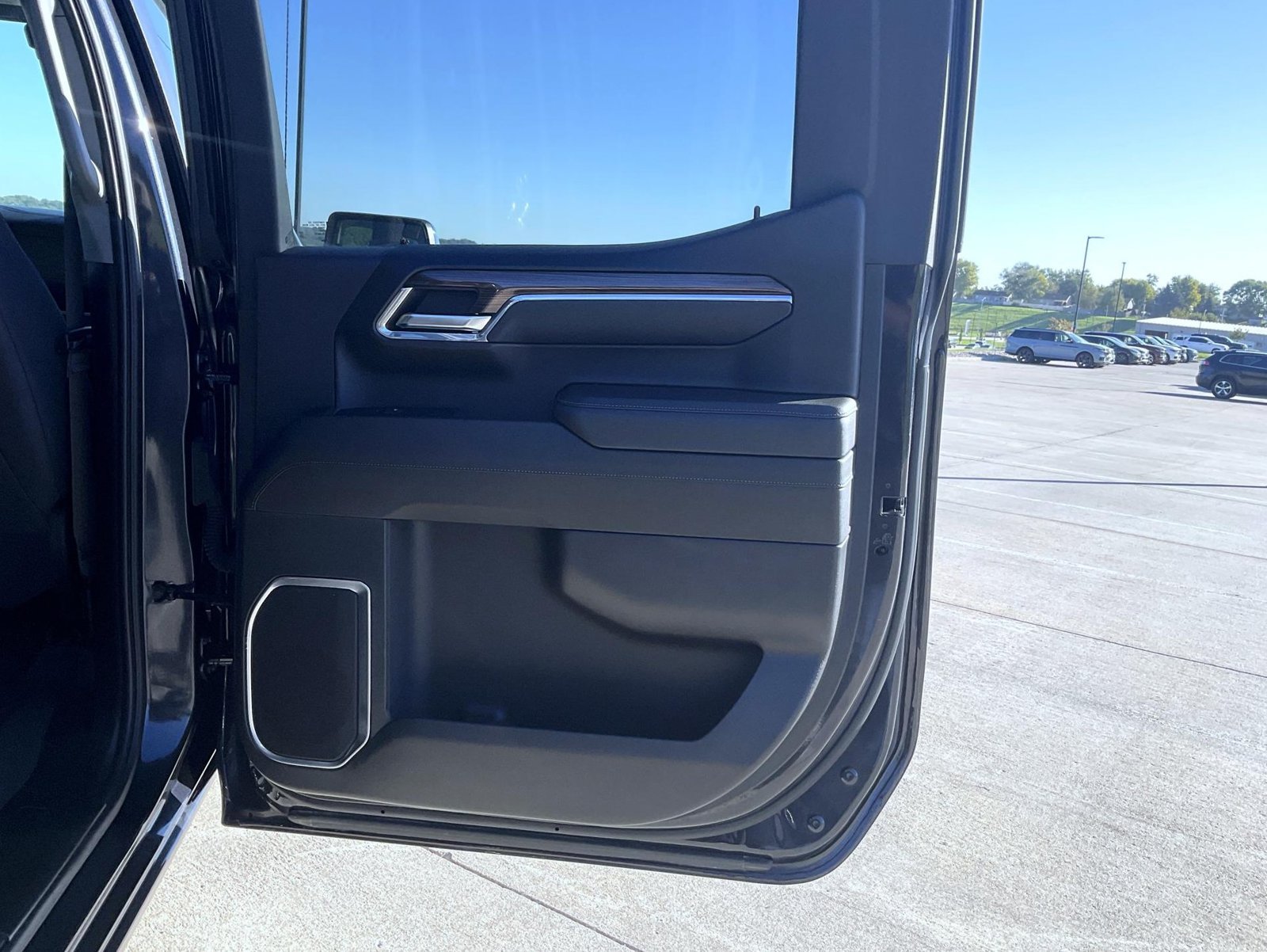 Used 2024 Gray Chevrolet LT image 21