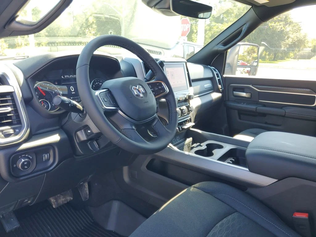 2026 RAM 2500 Big Horn - Photo 8