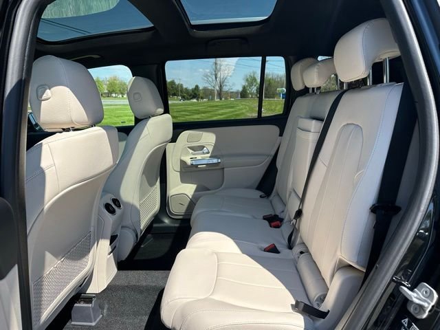 New 2026 Night Black Mercedes-Benz GLB 250 image 20