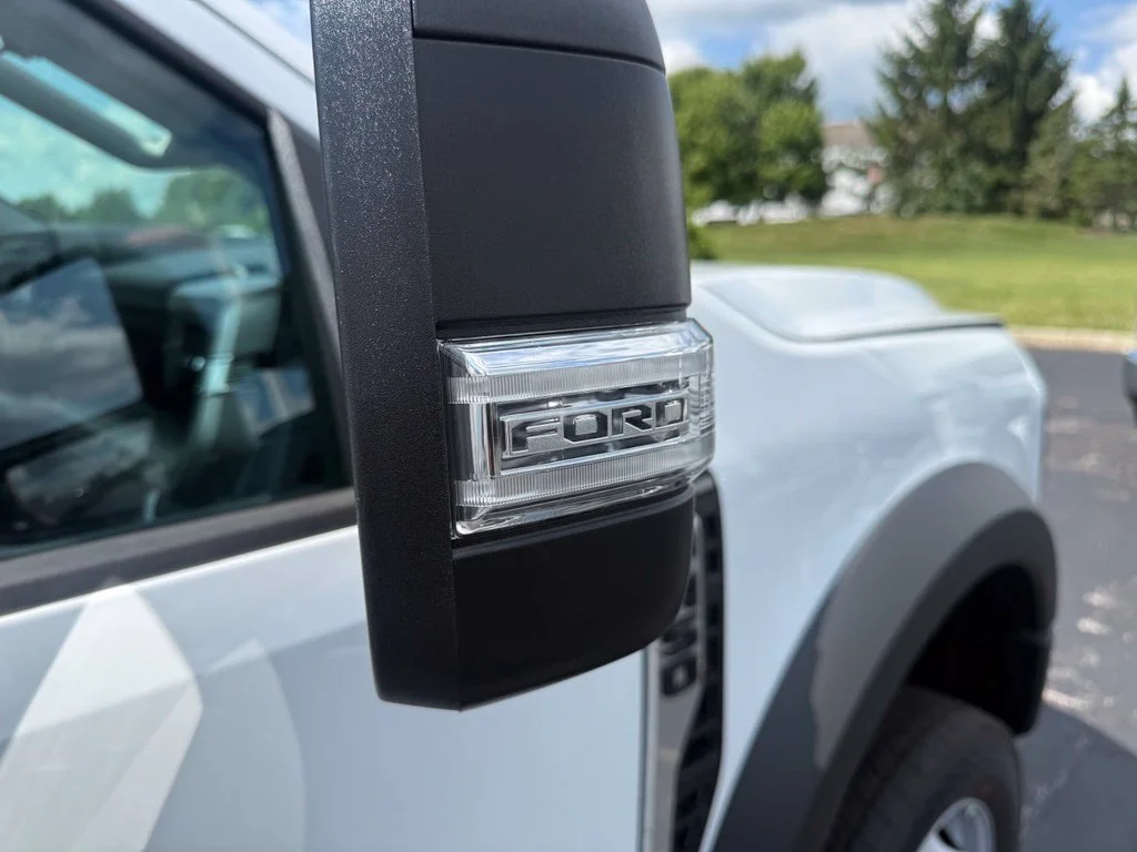 New 2026 Oxford White Ford F-450® XL image 40