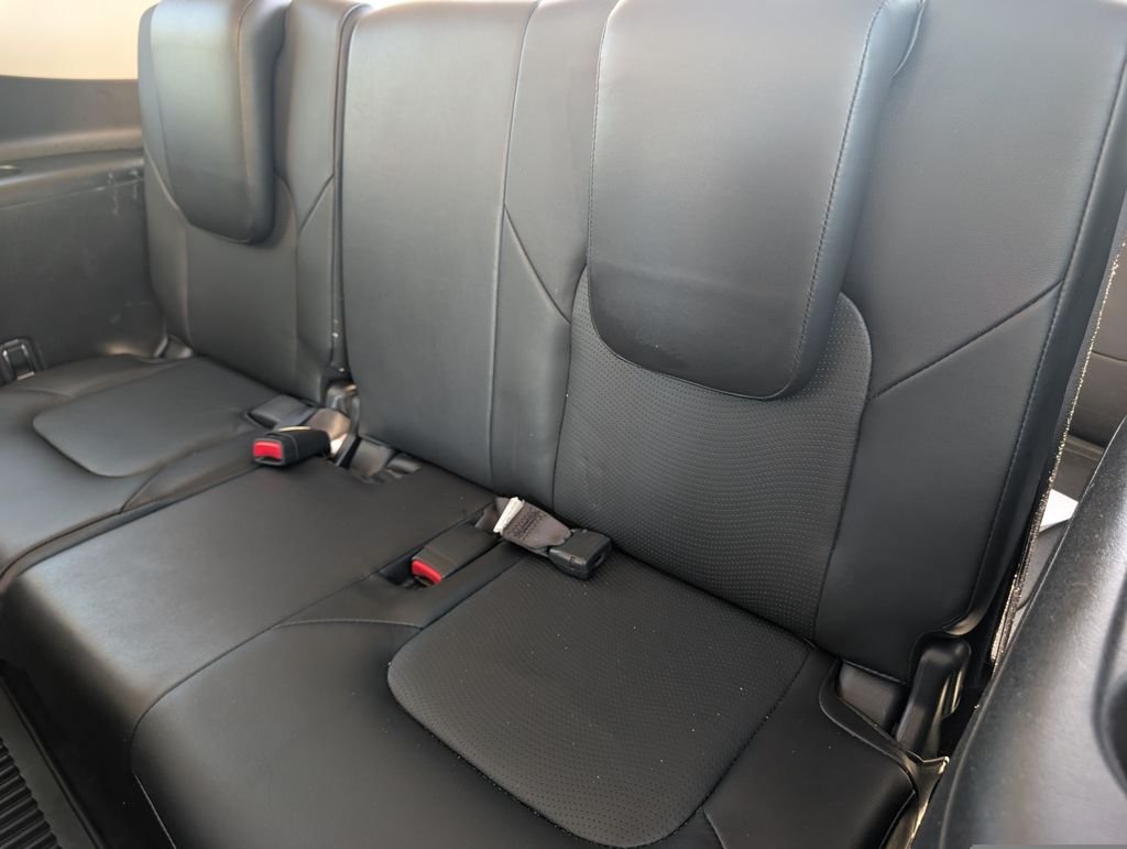 Used 2017 Silver INFINITI Base image 20