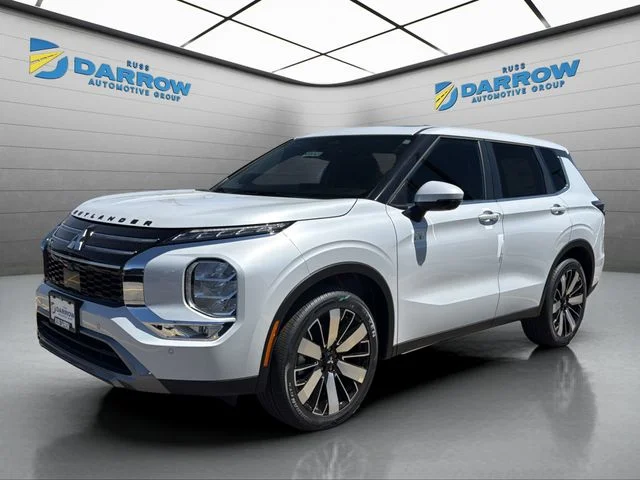 2026 Mitsubishi Outlander SE FWD's photo