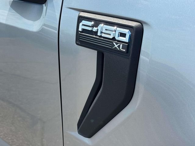 Used 2023 Iconic Silver Metallic Ford XL image 11
