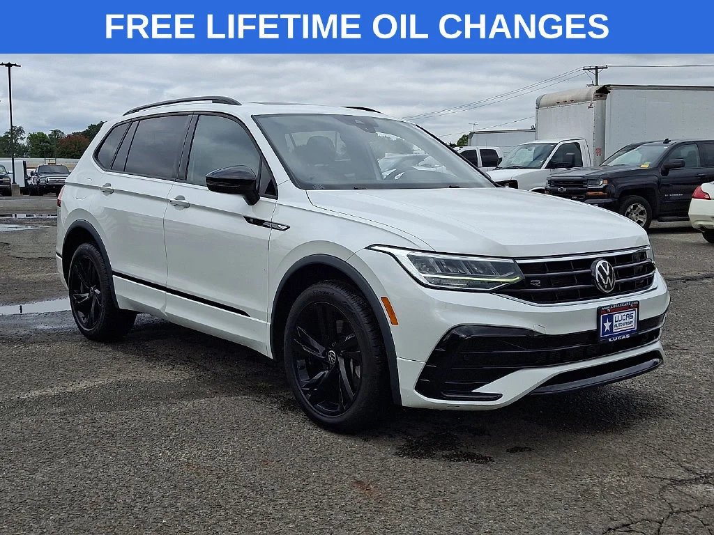 2023 Volkswagen Tiguan SE R-LINE BLACK