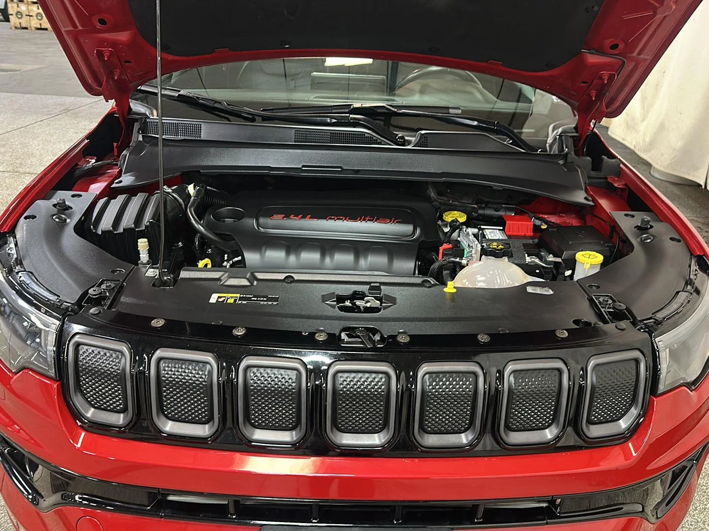 Used 2022 Redline Pearlcoat Jeep (RED) Edition image 13