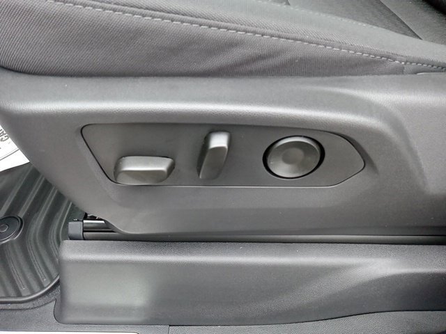 2026 Chevrolet Silverado 1500 LT - Photo 6