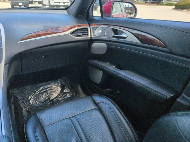 Certified Used 2019 Ruby Red Metallic Lincoln Reserve image 16