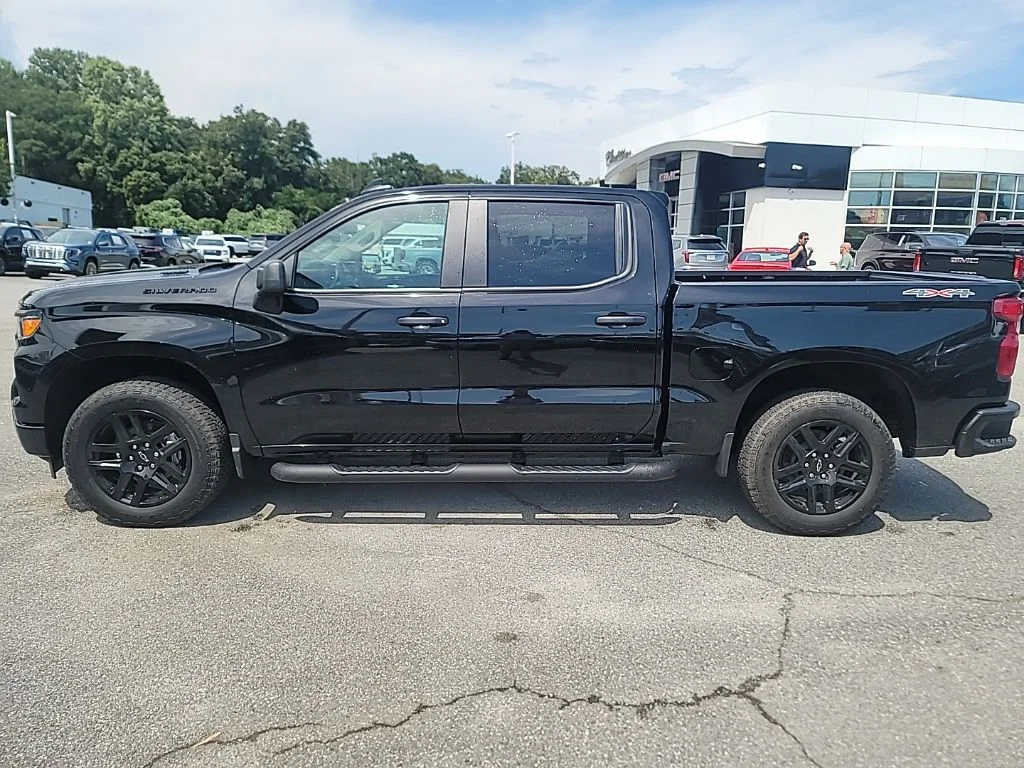 Used 2026 Black Chevrolet Custom image 4