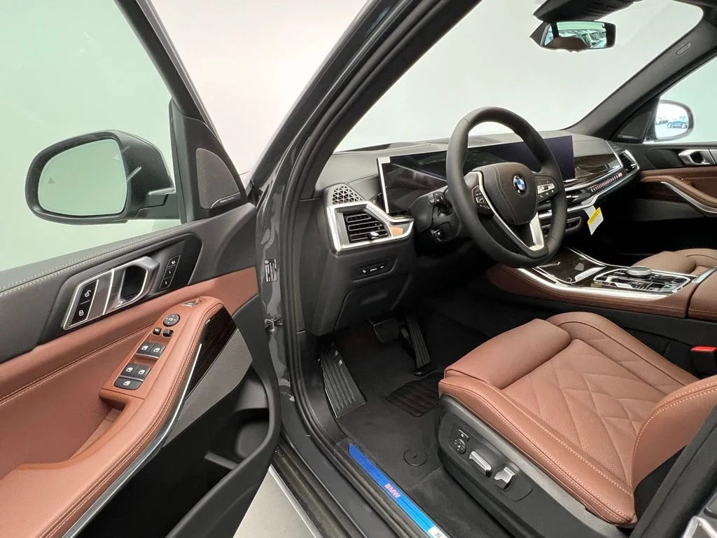 New 2026 Gray BMW xDrive40i image 22