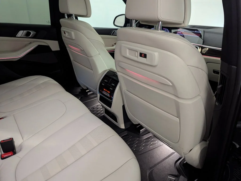 Certified Used 2019 Gray BMW xDrive40i image 15
