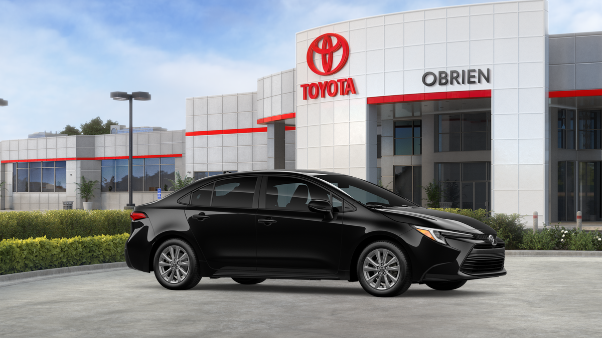 New 2027 Inked Toyota Hybrid LE image 13