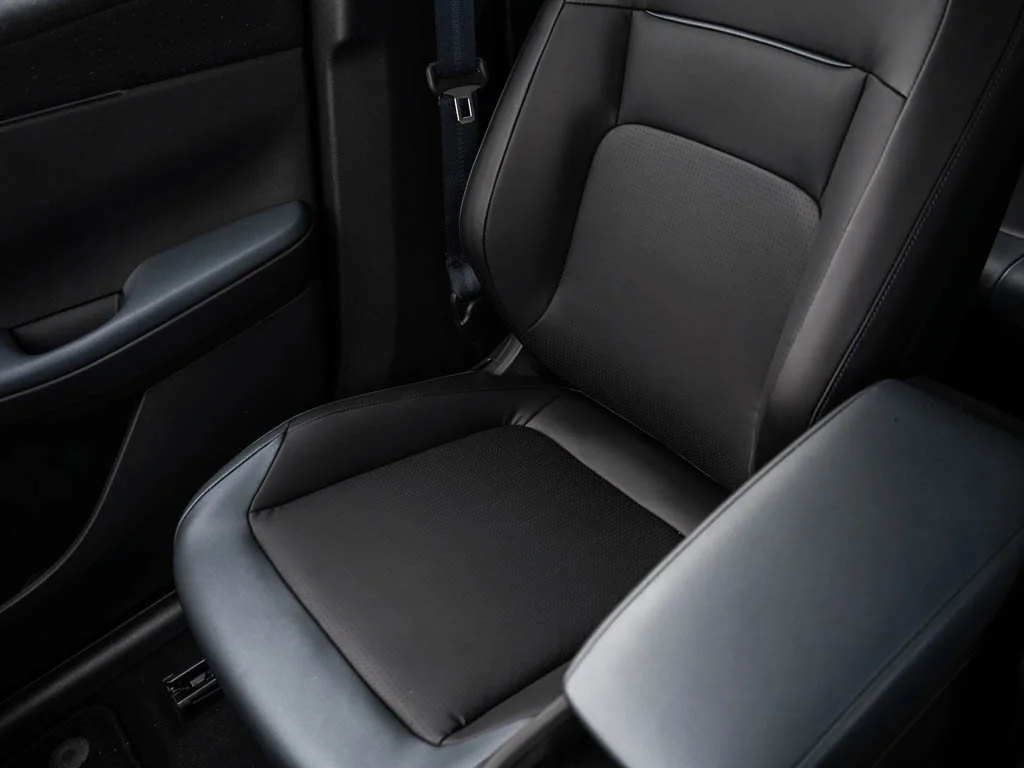 2026 Nissan LEAF SV+ - Photo 24