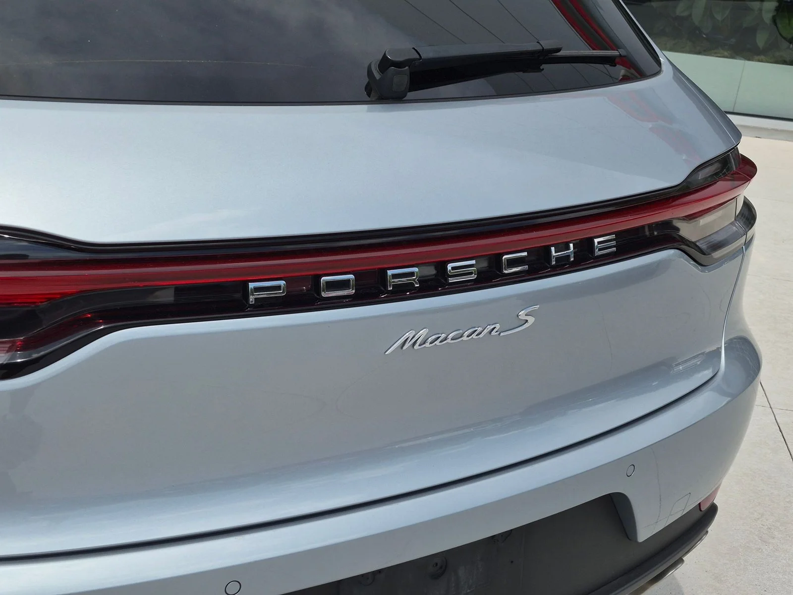 Used 2019 Dolomite Silver Metallic Porsche S image 13