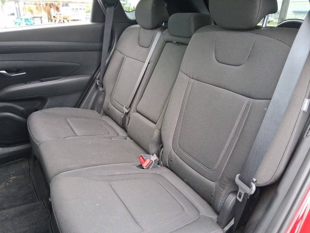 Used 2025 Red Hyundai SE image 13