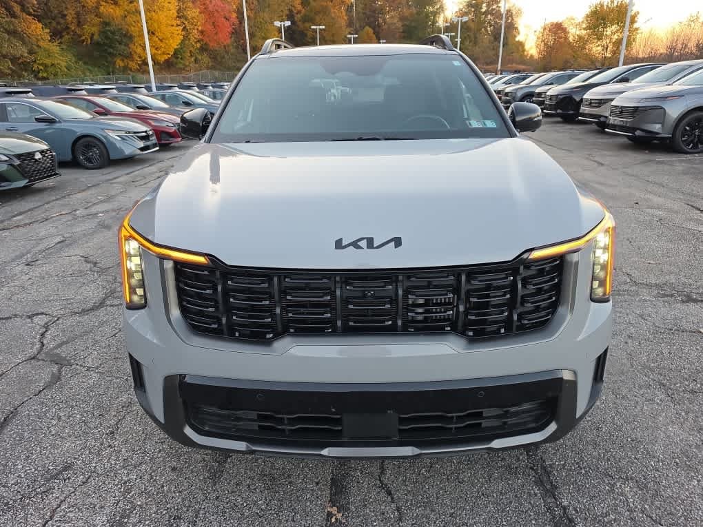 Used 2025 Wolf Gray Kia X-Line SX Prestige image 2