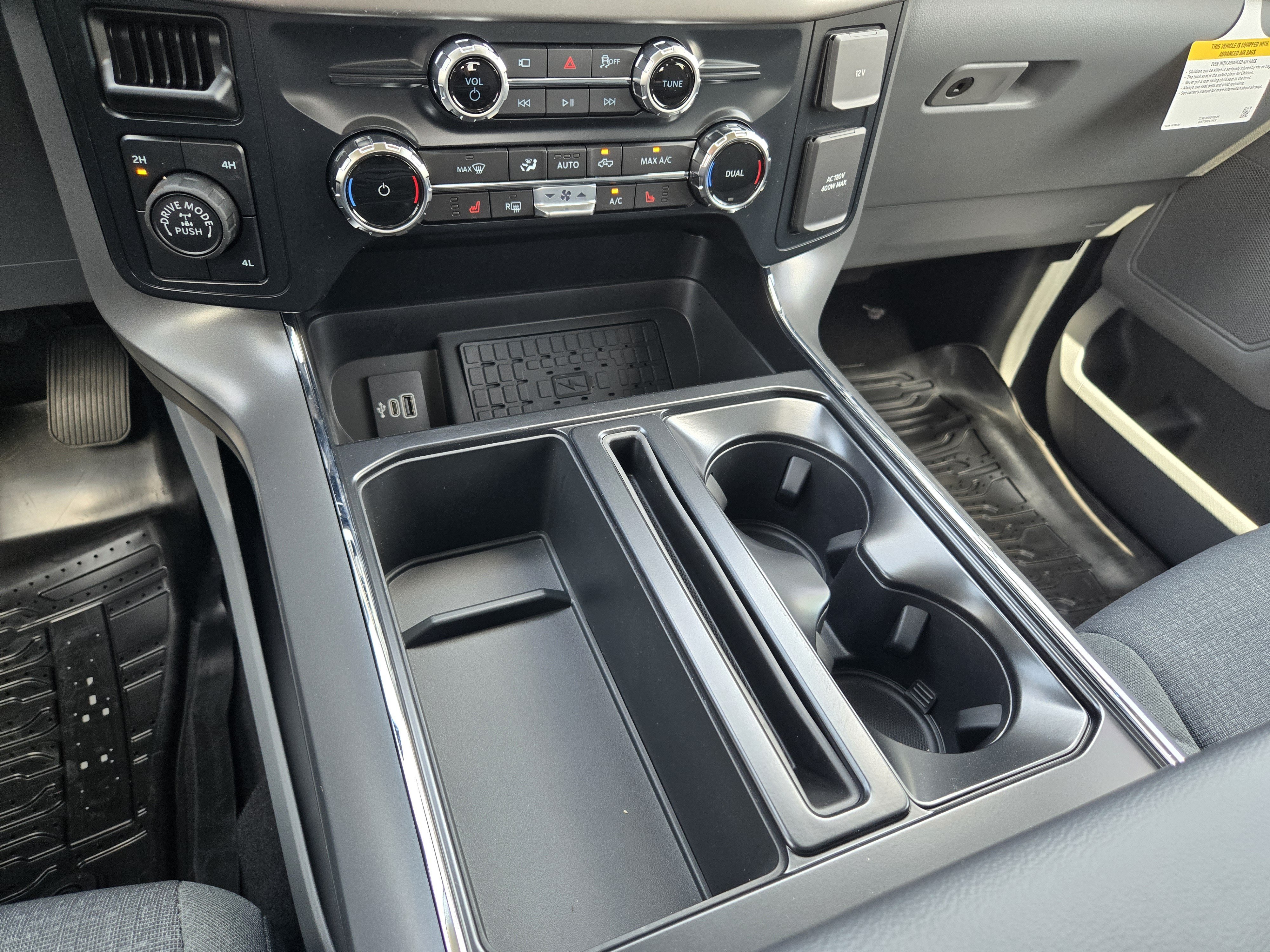 New 2026 Carbonized Gray Metallic Ford XLT image 14