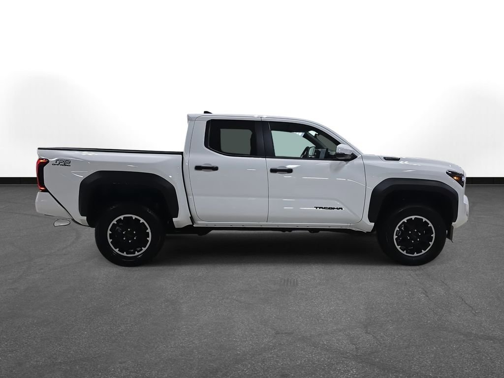 2025 Toyota Tacoma TRD Off Road - Photo 4