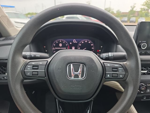 Used 2023 Meteorite Gray Metallic Honda EX image 18