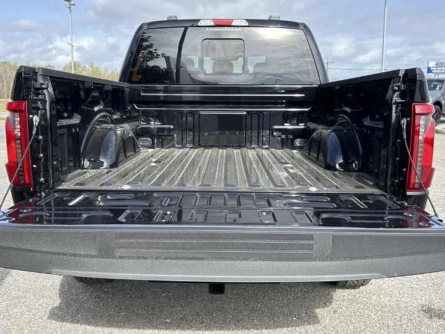 New 2026 Agate Black Metallic Ford XLT image 18