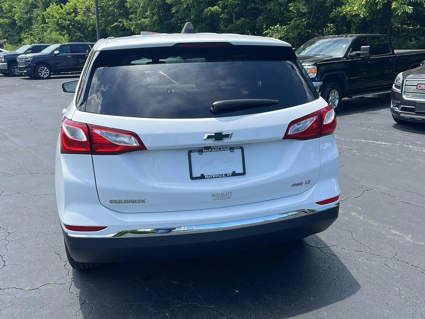 Used 2018 SUMMIT WHITE Chevrolet LT image 4