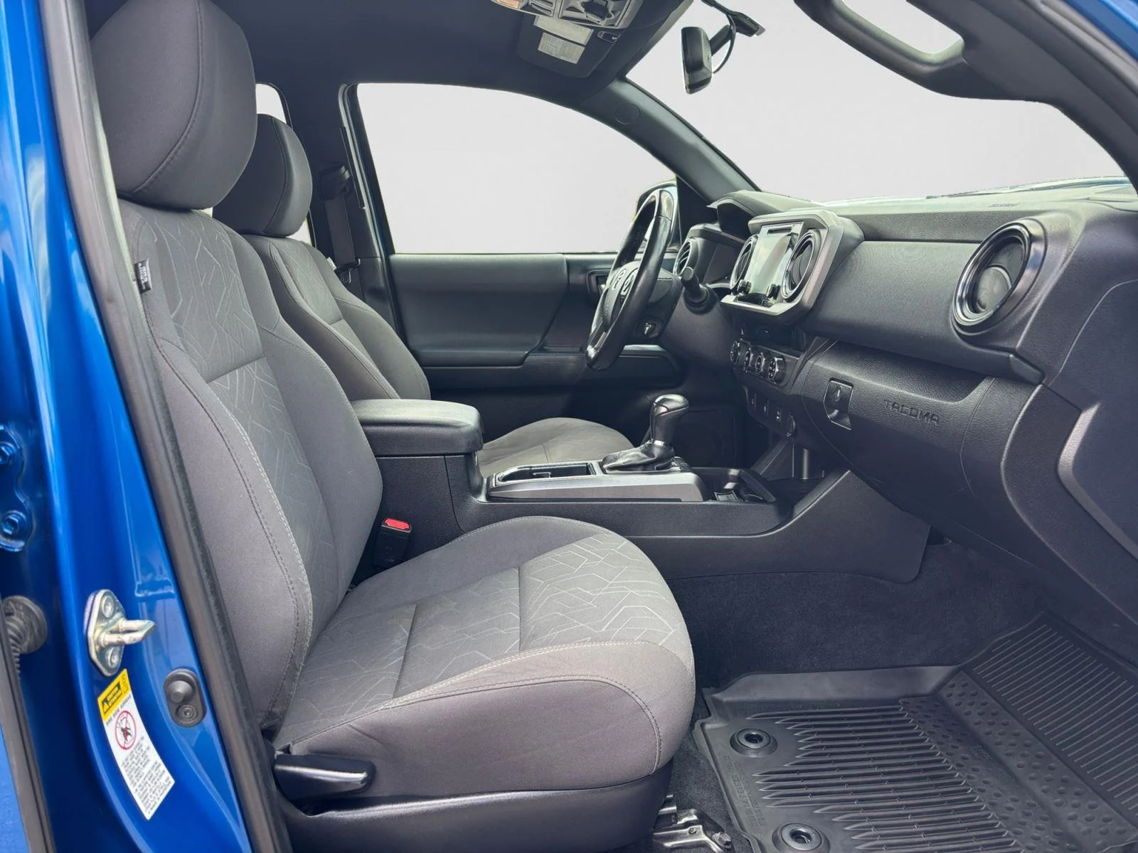2017 Toyota Tacoma TRD Off Road - Photo 15