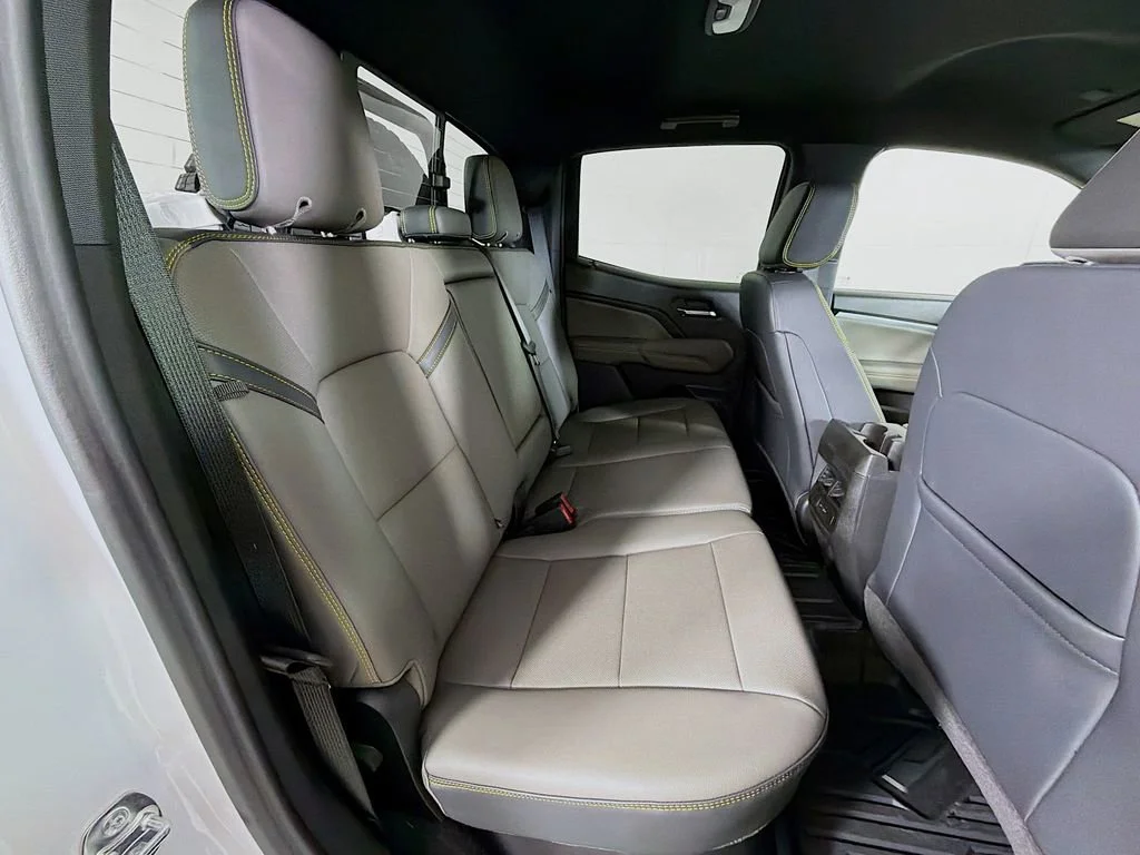 2026 Chevrolet Colorado ZR2 - Photo 22