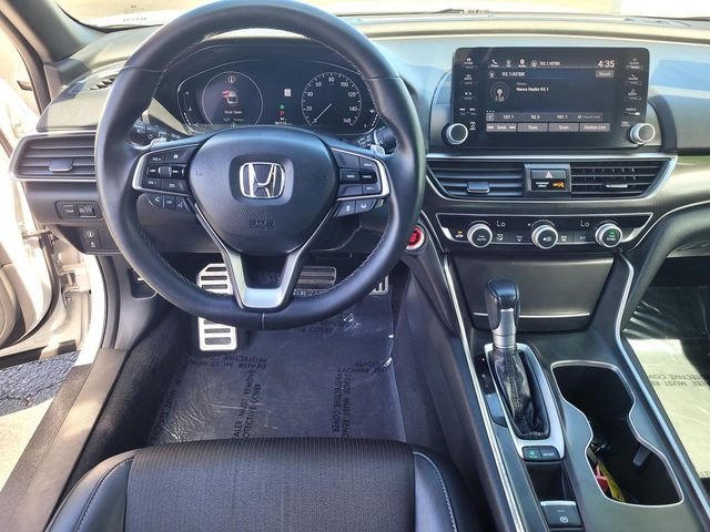 Used 2018  Honda Sport image 9