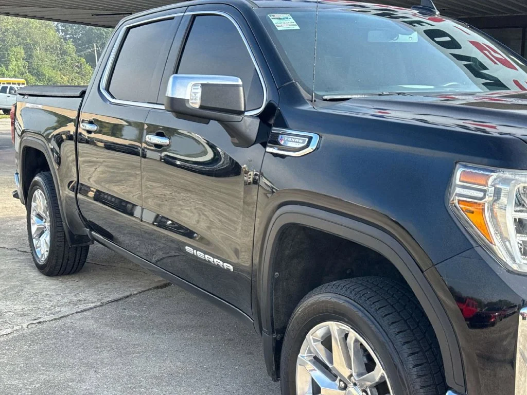 Used 2019 Black GMC SLT image 3