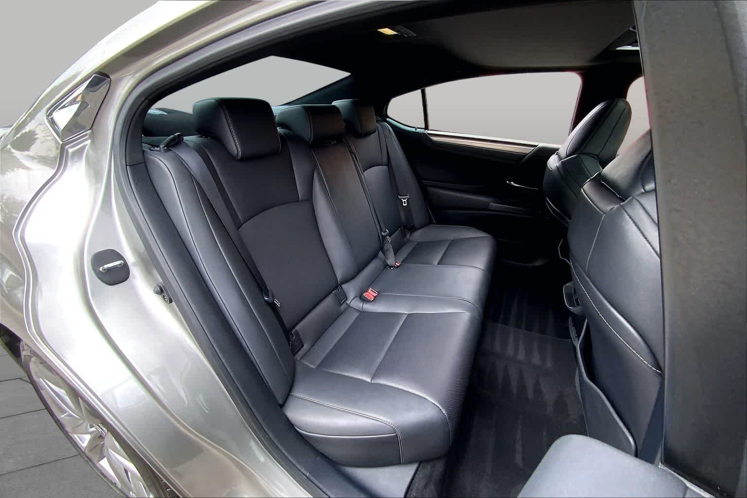 Used 2021 Atomic Silver Lexus F SPORT image 21