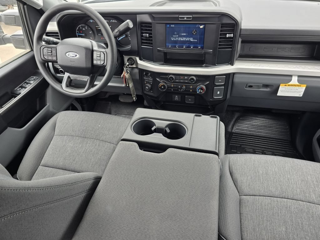 New 2026 Oxford White Ford XL image 39