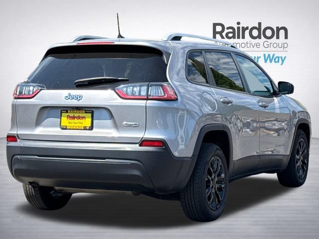 Used 2020 Billet Silver Metallic Clearcoat Jeep Latitude image 6
