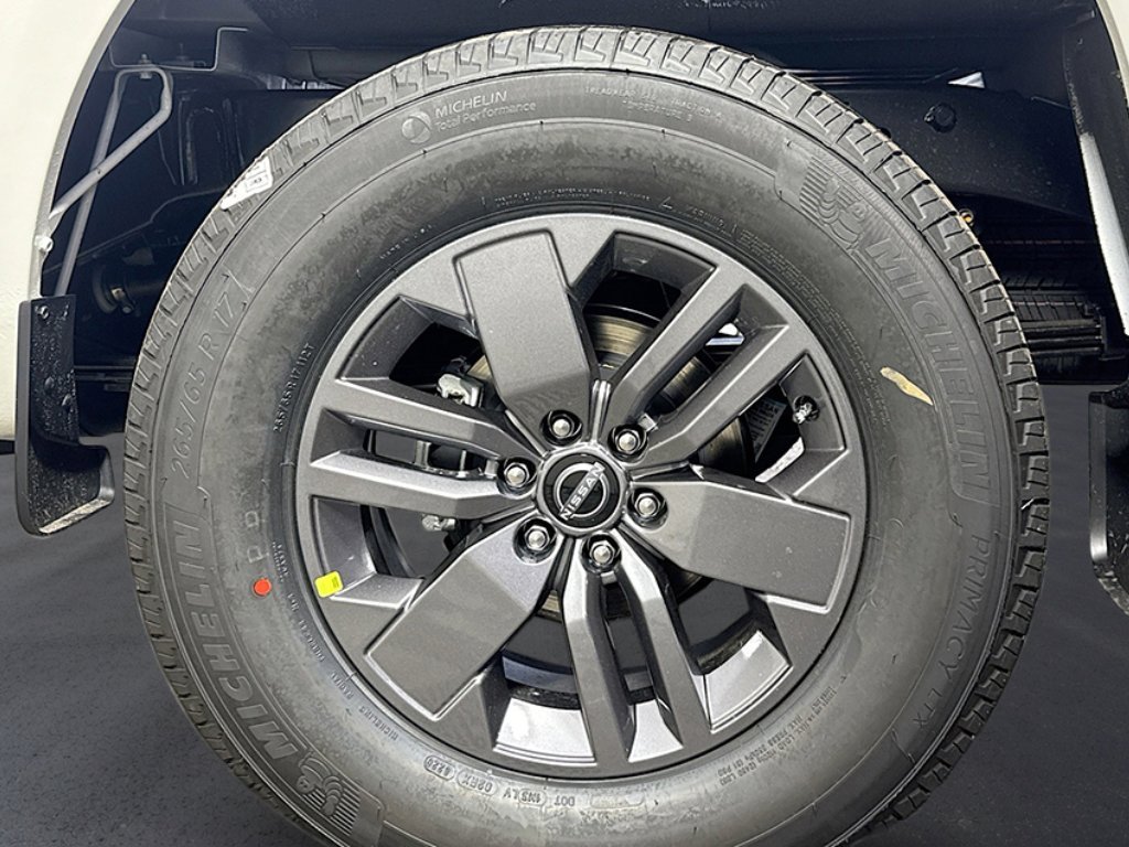 2026 Nissan Frontier SV - Photo 9