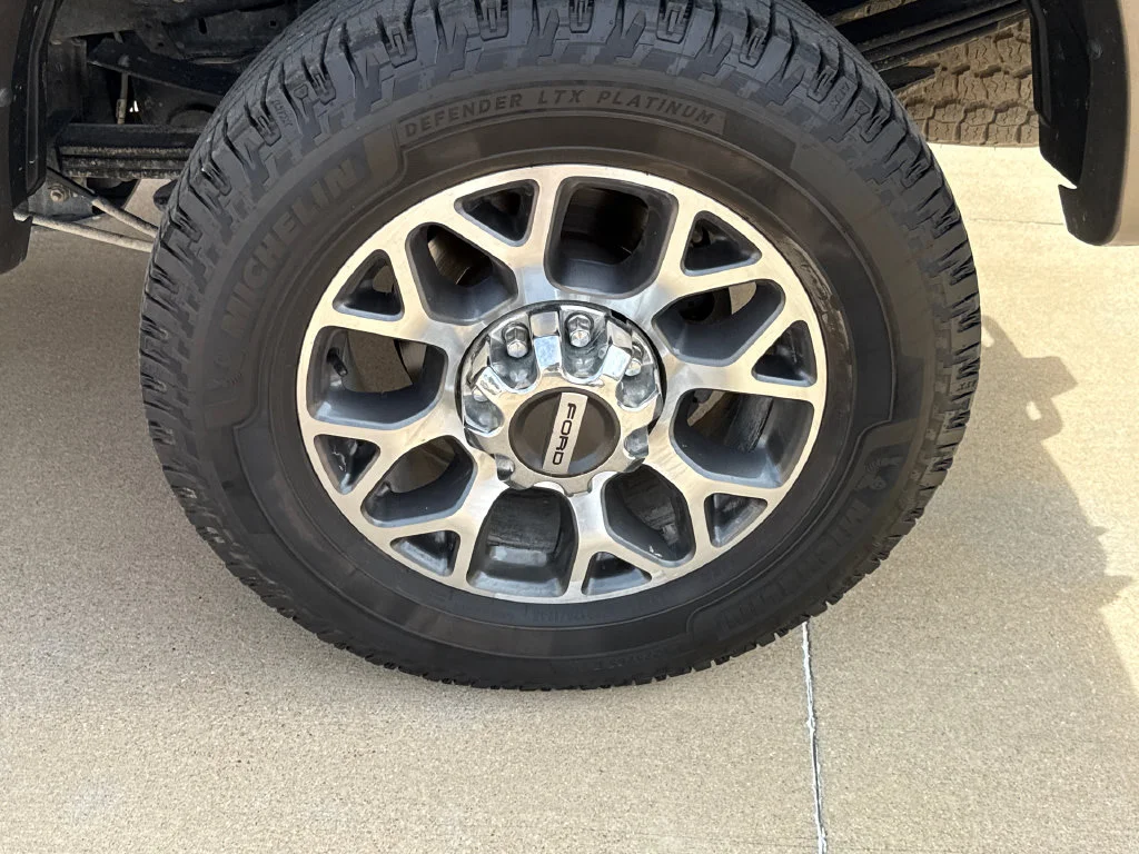 Used 2021  Ford Lariat image 10