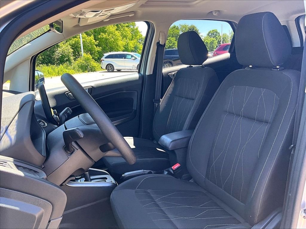 Used 2022 Silver Ford SE image 10
