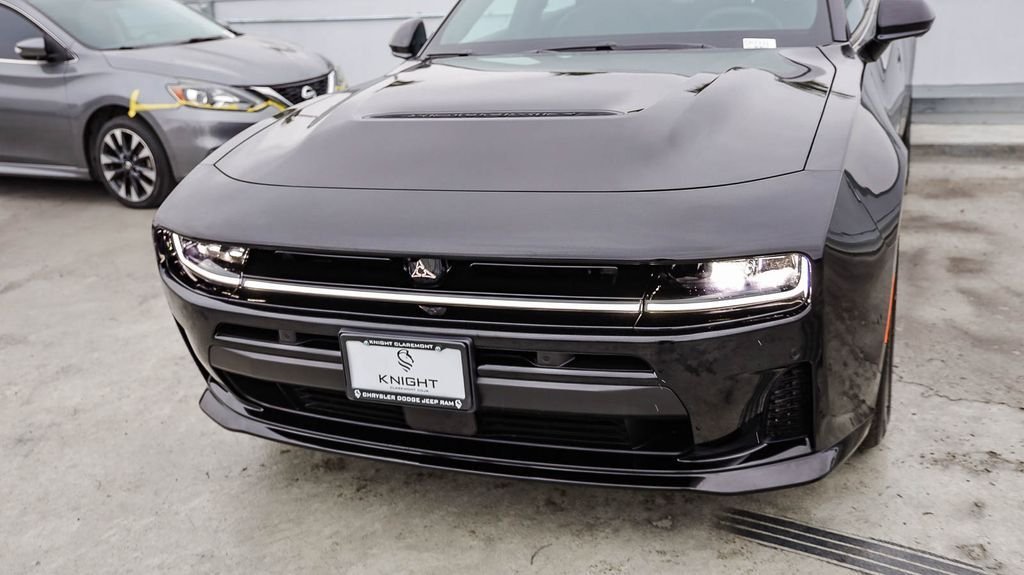 New 2026 Diamond Black Crystal Pearlcoat Dodge R/T Plus image 6