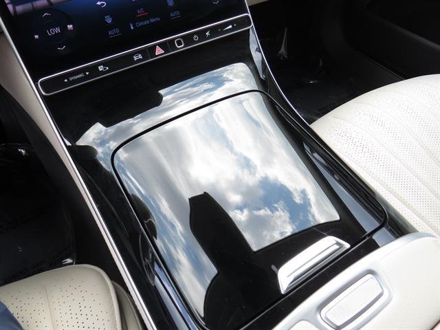 Certified Used 2023 MANUFAKTUR Diamond White Mercedes-Benz S 500 image 18